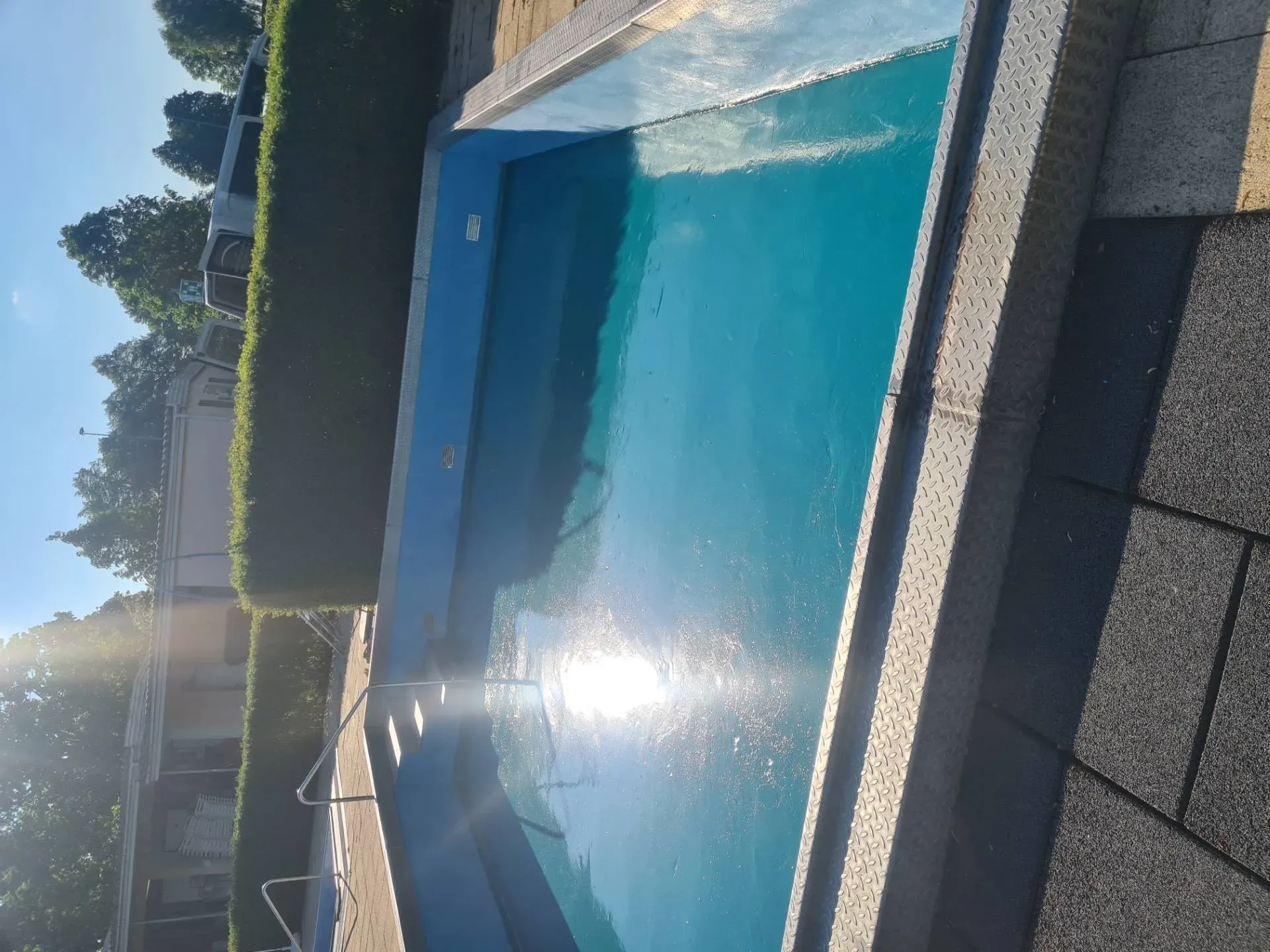 Neue_Beschichtung_fuer_das_Freibad in Hauerz6
