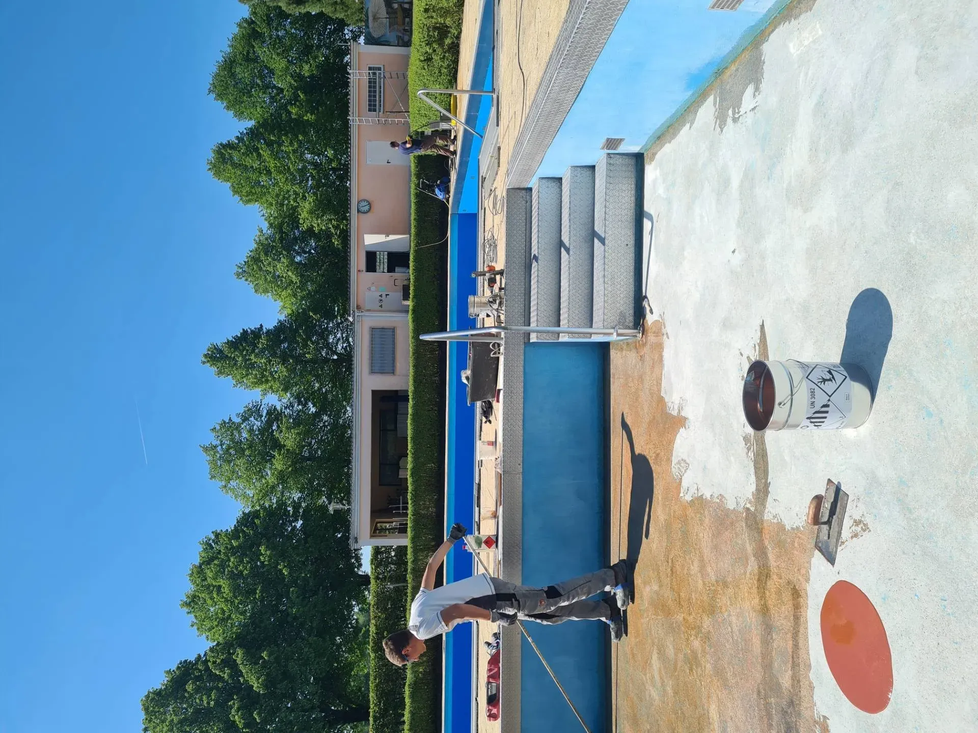 Neue_Beschichtung_fuer_das_Freibad in Hauerz8