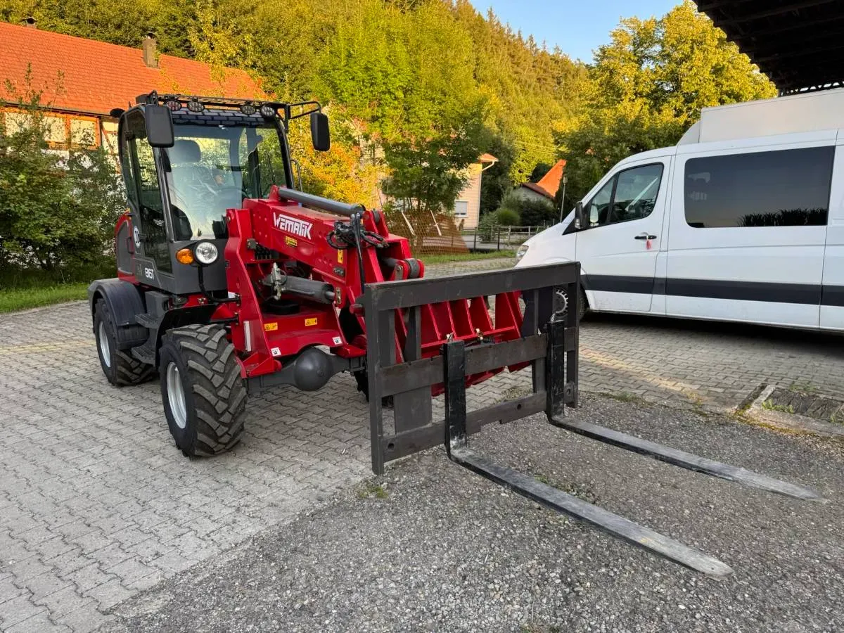 Bild von Wematik 816T Teleskop-Radlader. <a href="index.php?option=com_tags&view=tag&id[0]=26:gebraucht">Gebraucht</a>, <a href="index.php?option=com_tags&view=tag&id[0]=28:baumaschine">Baumaschine</a>, <a href="index.php?option=com_tags&view=tag&id[0]=29:radlader">Radlader</a>